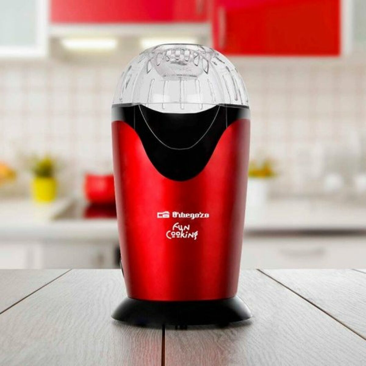 Stroj na popcorn Orbegozo 17676 ORB 1000 W